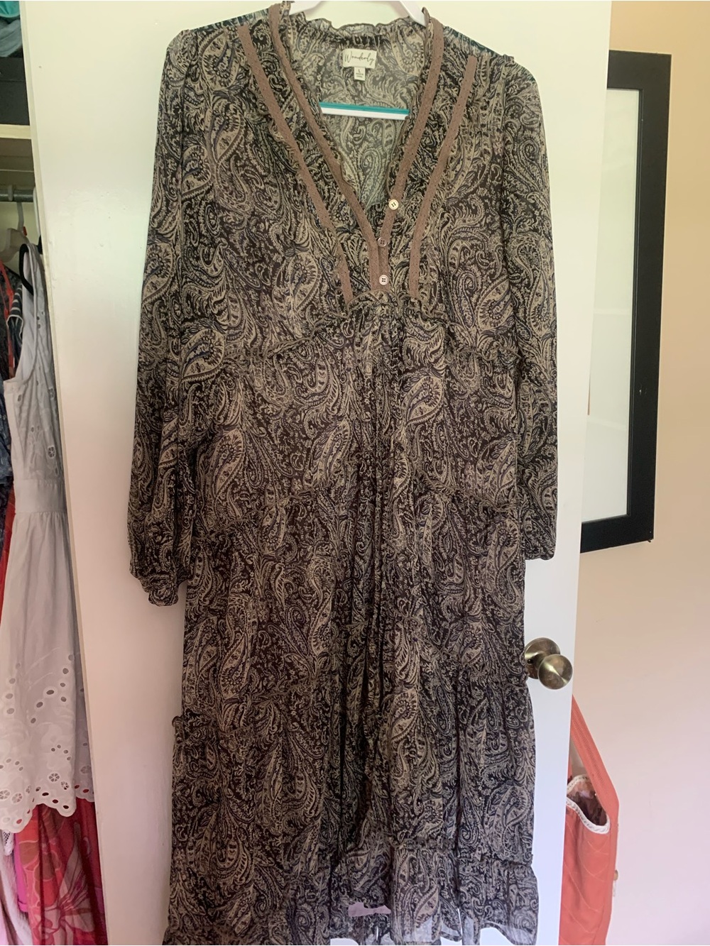 Wonderly Paisley V‑Neck Long Sleeve Dress - Black and Brown